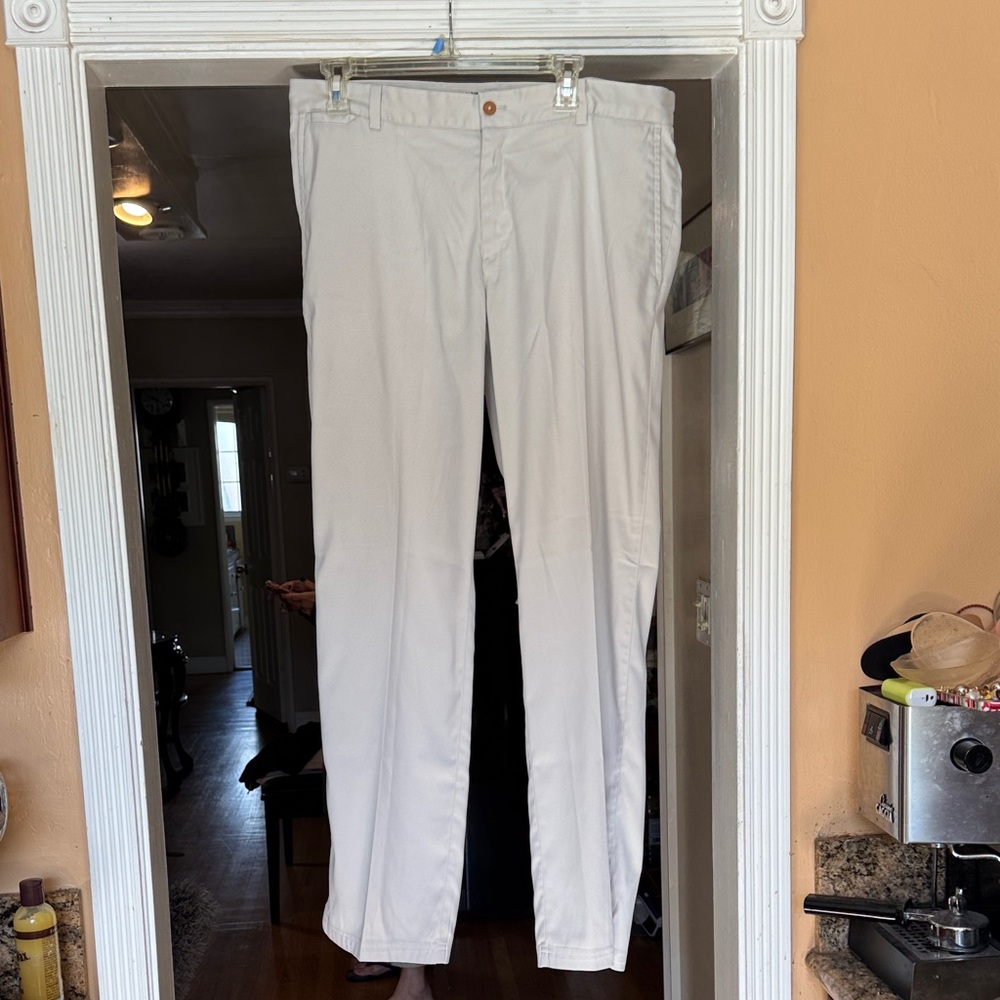 Nike Men's Light Gray Chinos